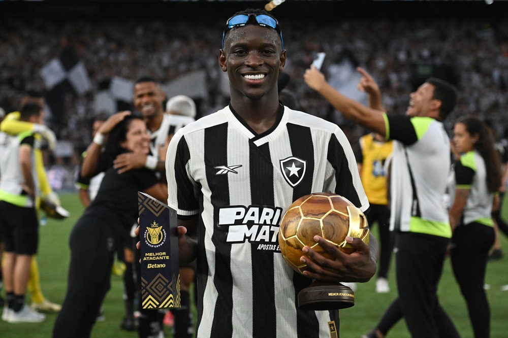 Seleção do Brasileiro tem 6 do Botafogo, estrela do Corinthians e só um palmeirense; Luiz Henrique é eleito o craque Seleção do Brasileiro tem 6 do Botafogo, estrela do Corinthians e só um palmeirense; Luiz Henrique é eleito o craque