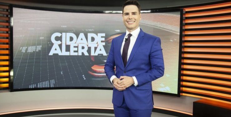 Após 15 anos na Record, Luiz Bacci anuncia sua saída da emissora: ‘Novos empreendimentos’ Após 15 anos na Record, Luiz Bacci anuncia sua saída da emissora: ‘Novos empreendimentos’