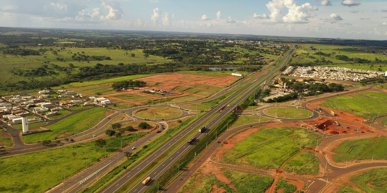 BNDES prevê até R$ 30 bilhões para concessões de rodovias em 2025 BNDES prevê até R$ 30 bilhões para concessões de rodovias em 2025