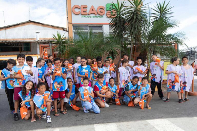 Alegria e sabor marcam a visita de crianças do projeto De Férias nos CEUs ao Ceag Guarulhos