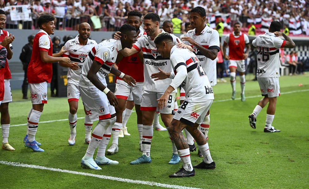 Escalação do São Paulo: Oscar joga? Zubeldía define time para enfrentar o Cruzeiro Escalação do São Paulo: Oscar joga? Zubeldía define time para enfrentar o Cruzeiro
