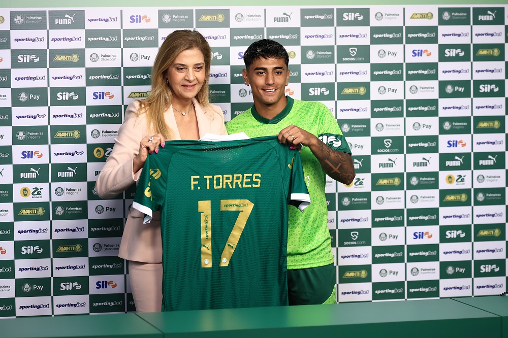 Facundo Torres, ex-Orlando City, é apresentado como novo reforço do Palmeiras Facundo Torres, ex-Orlando City, é apresentado como novo reforço do Palmeiras