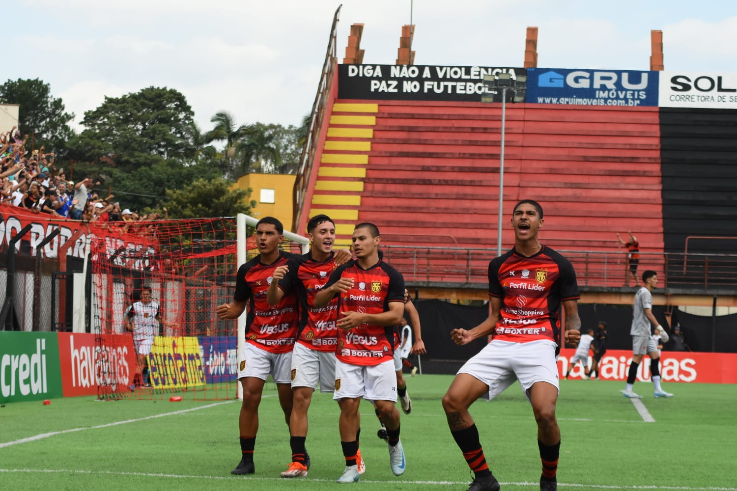Flamengo garante vaga nas oitavas da Copinha e iguala melhor resultado Flamengo garante vaga nas oitavas da Copinha e iguala melhor resultado
