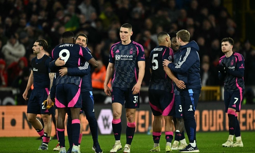 Nottingham Forest vence Wolverhampton e se aproxima do Liverpool no Campeonato Inglês Nottingham Forest vence Wolverhampton e se aproxima do Liverpool no Campeonato Inglês
