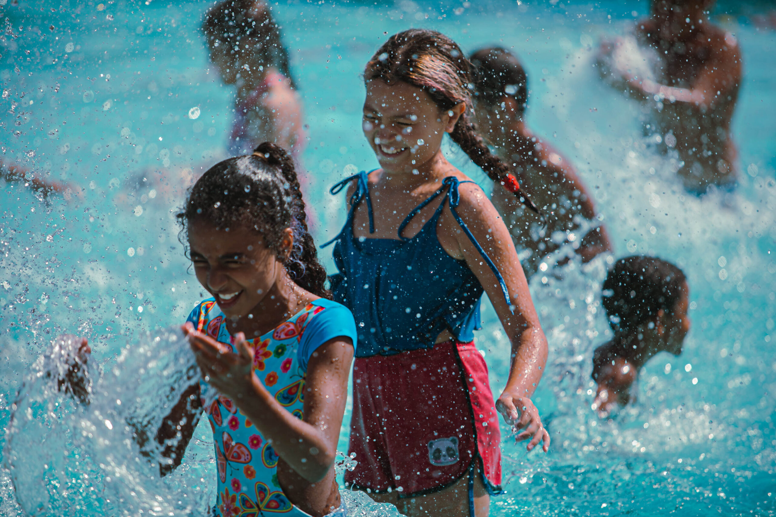 Piscinas dos CEUs de Guarulhos ficam abertas para a população no verão