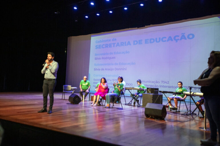 Prefeitura oferece formação inicial a professores ingressantes na rede municipal