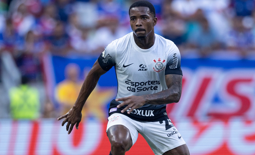 Zagueiro Cacá se adianta e anuncia permanência definitiva no Corinthians: ‘Aqui, tudo é diferente’ Zagueiro Cacá se adianta e anuncia permanência definitiva no Corinthians: ‘Aqui, tudo é diferente’