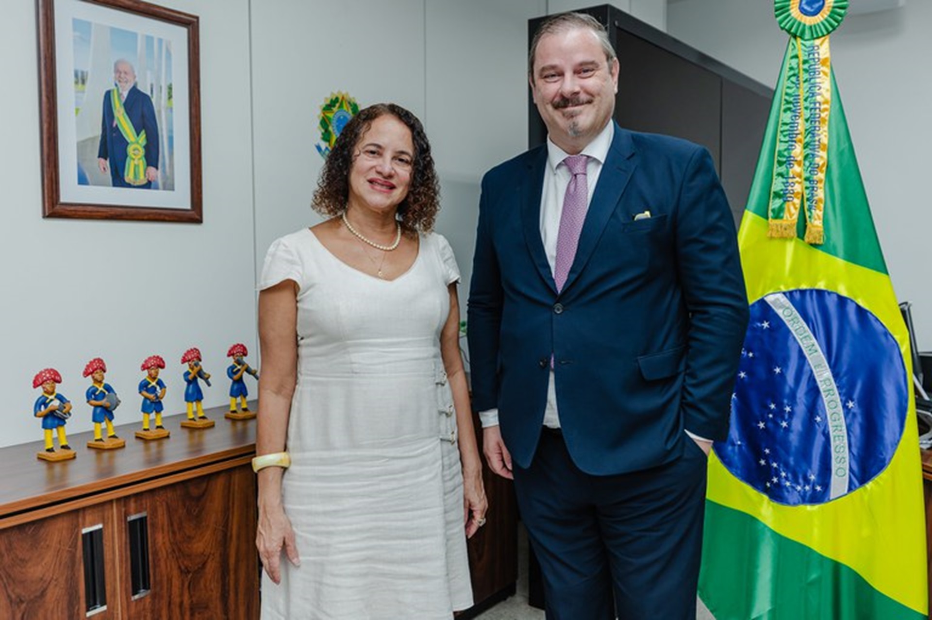 Especialistas em meio ambiente vão ajudar a escolher novo diretor do INPE Especialistas em meio ambiente vão ajudar a escolher novo diretor do INPE
