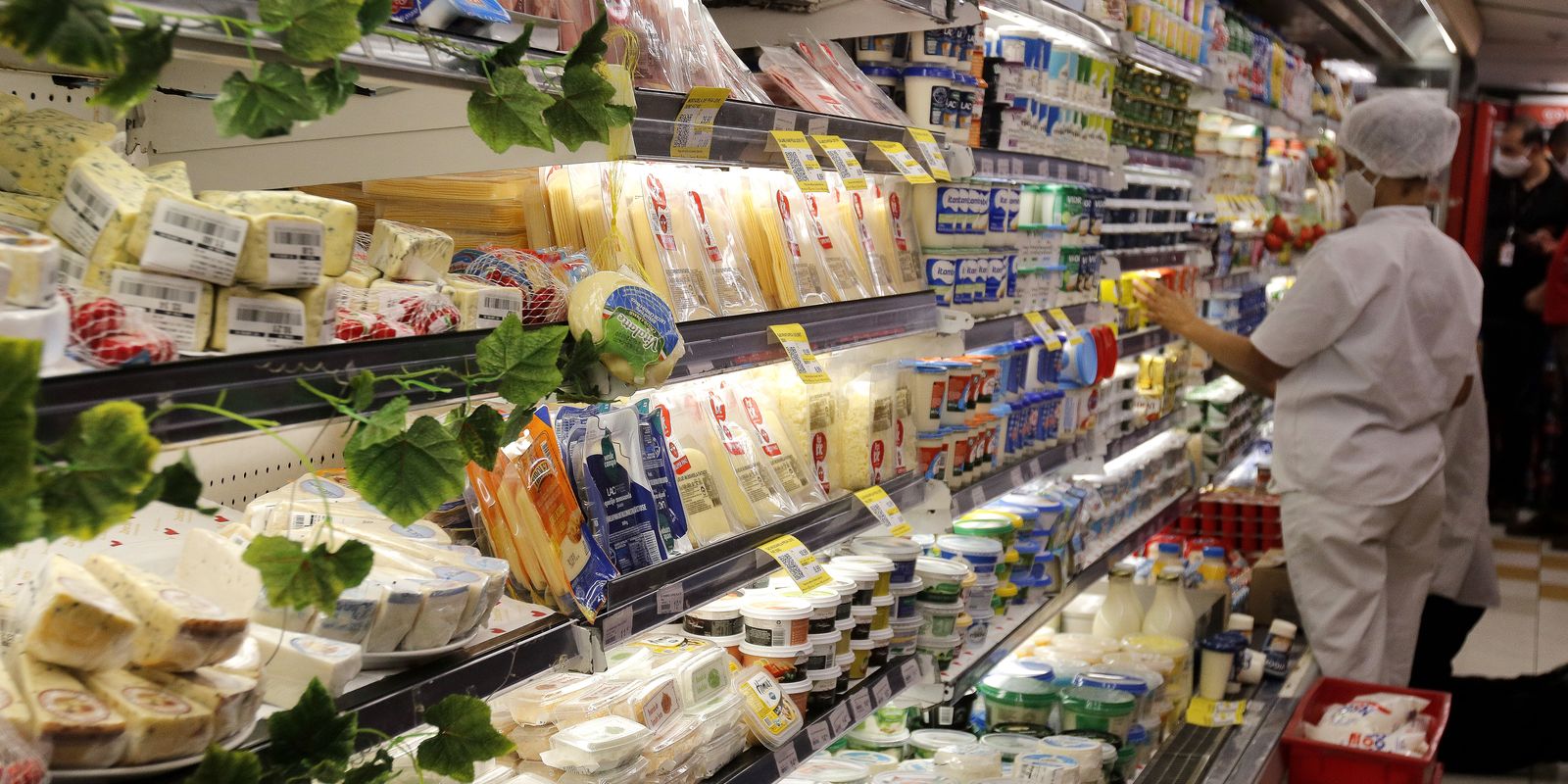 Inflação dos alimentos desacelera para 0,61%, diz pesquisa do IBGE Inflação dos alimentos desacelera para 0,61%, diz pesquisa do IBGE