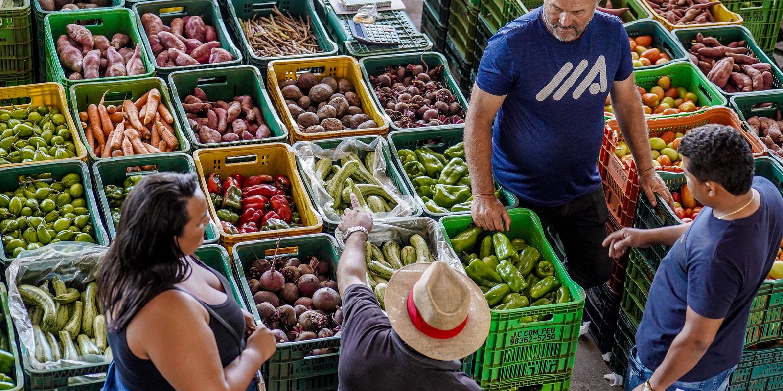 Inflação dos alimentos é explicada por menos oferta, diz IBGE Inflação dos alimentos é explicada por menos oferta, diz IBGE