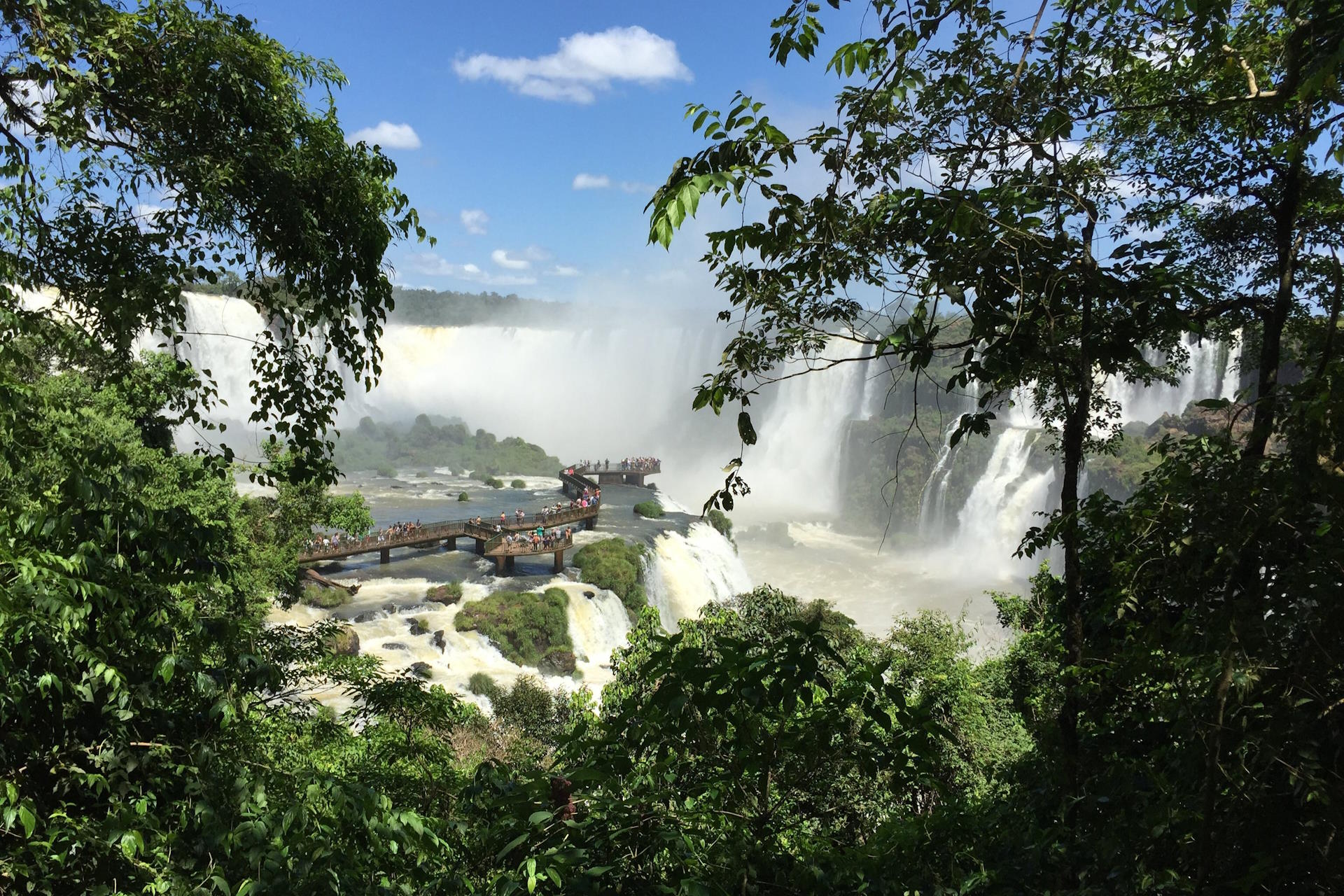 Paraná ganhou na Justiça as cataratas e um hotel dentro do Parque Nacional do Iguaçu Paraná ganhou na Justiça as cataratas e um hotel dentro do Parque Nacional do Iguaçu