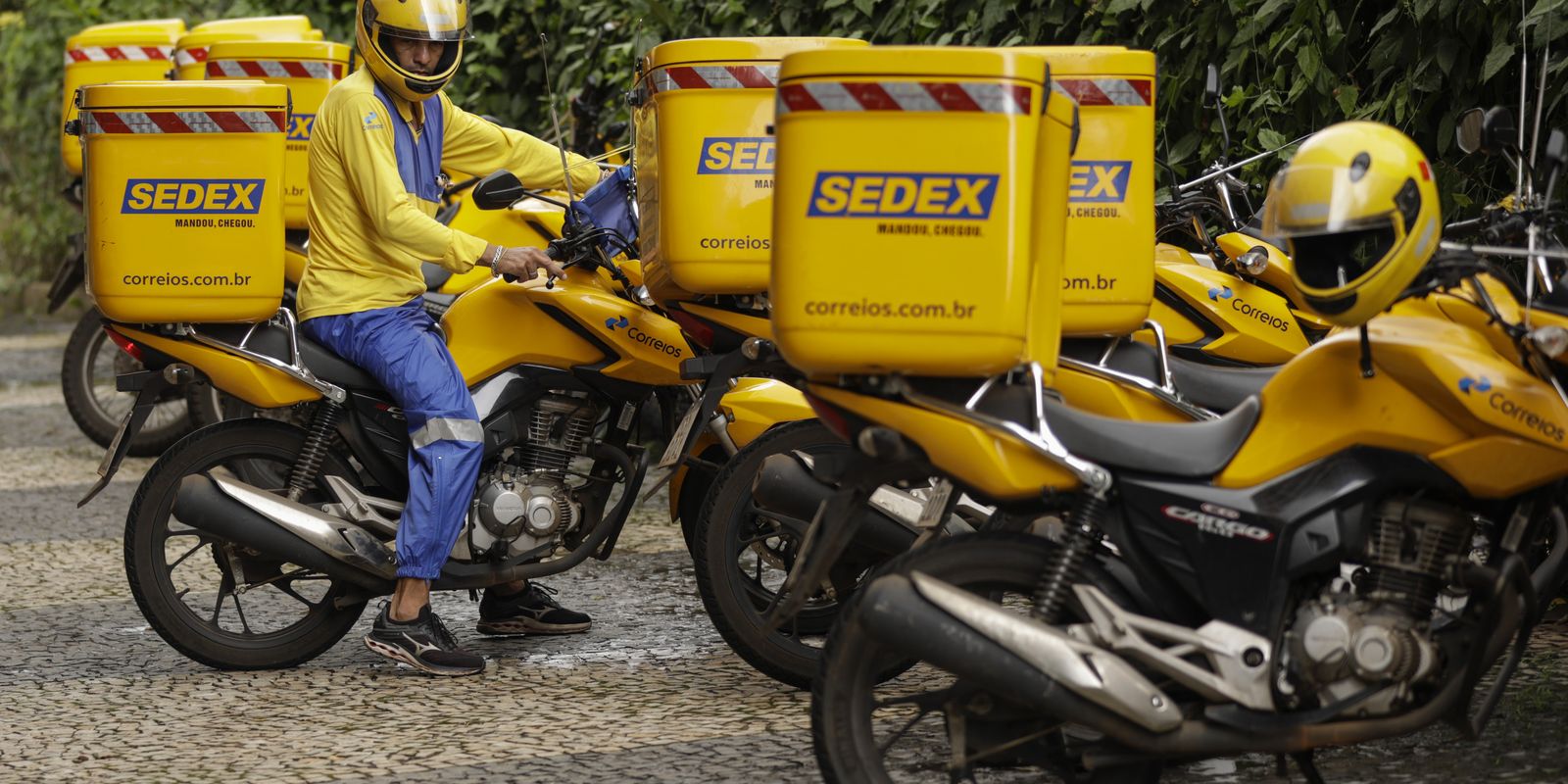 Presidente dos Correios diz que gestão anterior sucateou empresa Presidente dos Correios diz que gestão anterior sucateou empresa