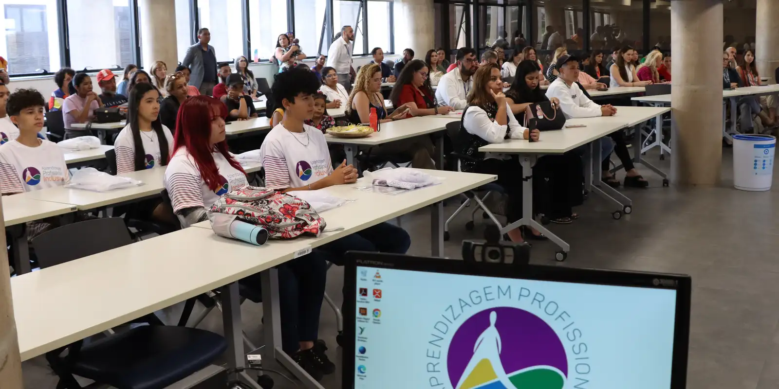 Senai atinge maior patamar de ex-alunos empregados em 22 anos Senai atinge maior patamar de ex-alunos empregados em 22 anos