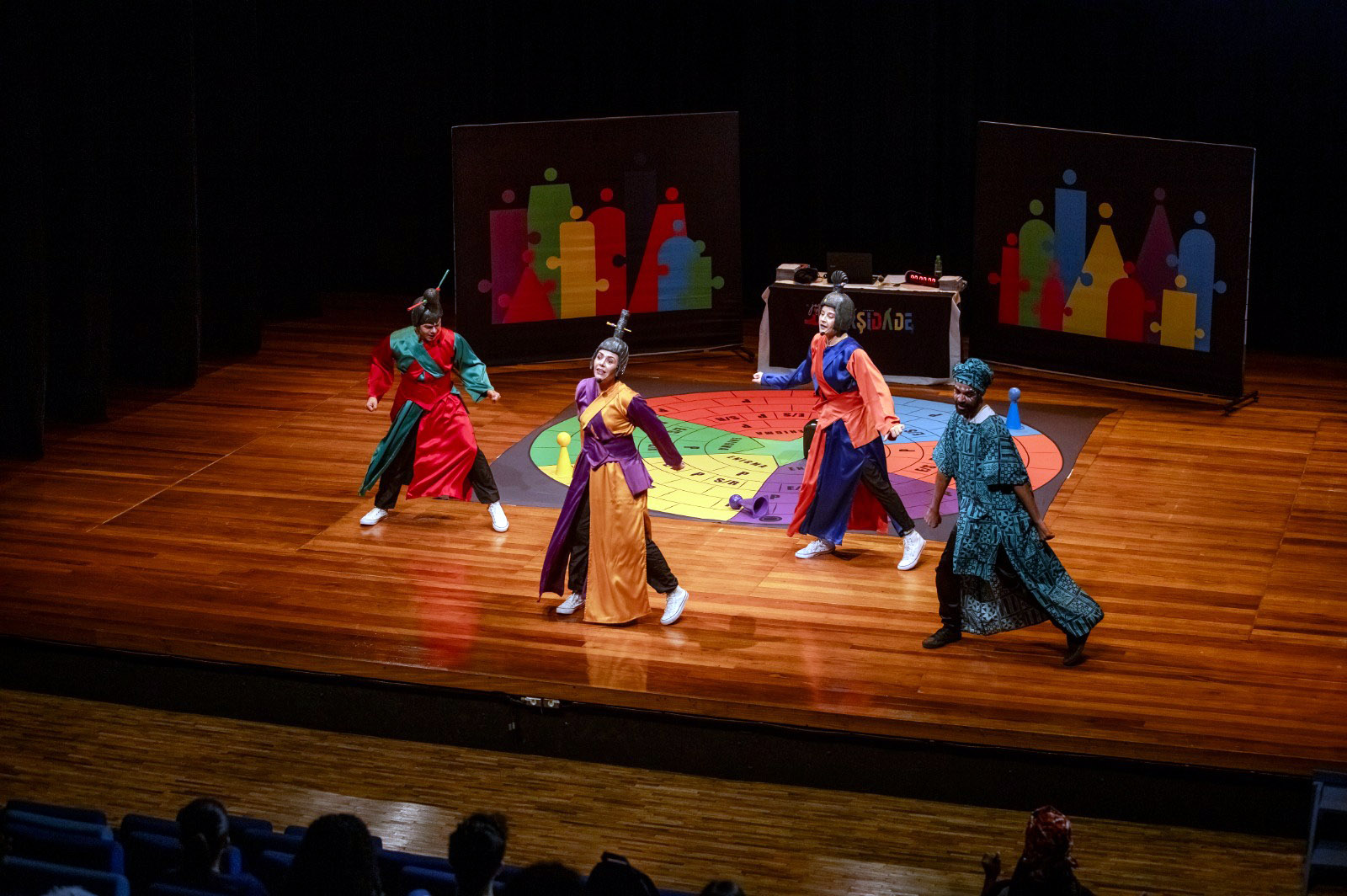 Apresentação teatral no CEU Ponte Alta ensina valores como empatia e inclusão Apresentação teatral no CEU Ponte Alta ensina valores como empatia e inclusão