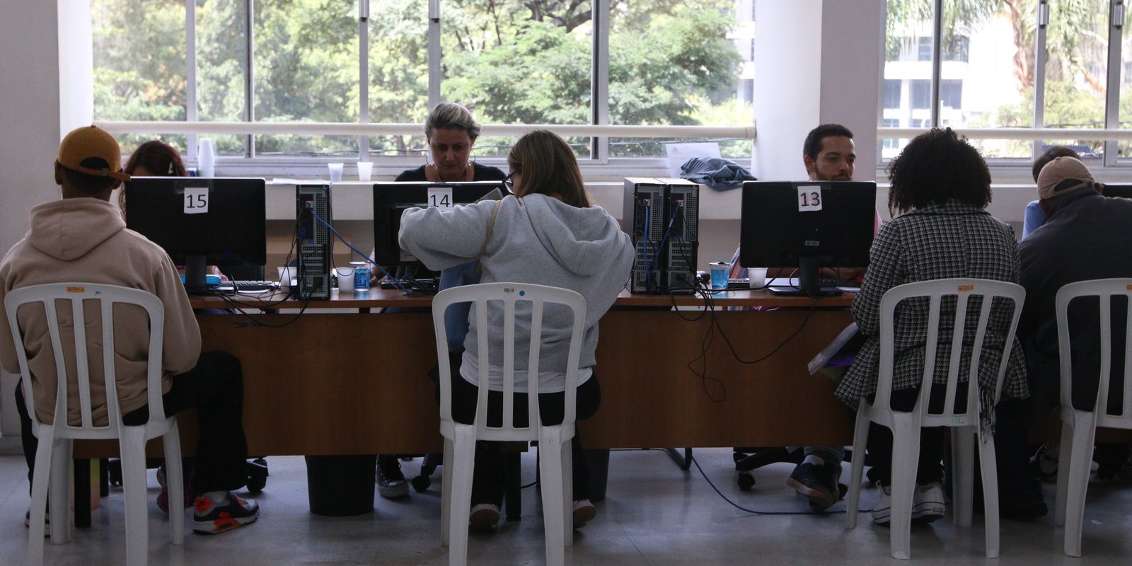 Consumidor poderá negociar dívidas em mutirão com 160 instituições Consumidor poderá negociar dívidas em mutirão com 160 instituições