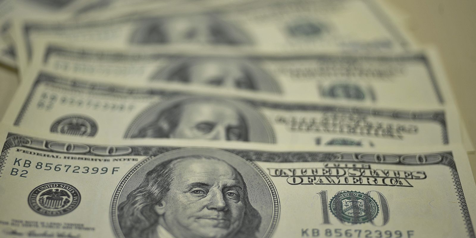 Dólar sobe para R$ 5,75 com tarifas de Trump e declarações de Haddad Dólar sobe para R$ 5,75 com tarifas de Trump e declarações de Haddad