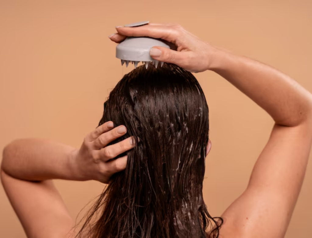 Entenda como os cuidados com o cabelo podem afetar a saúde Entenda como os cuidados com o cabelo podem afetar a saúde