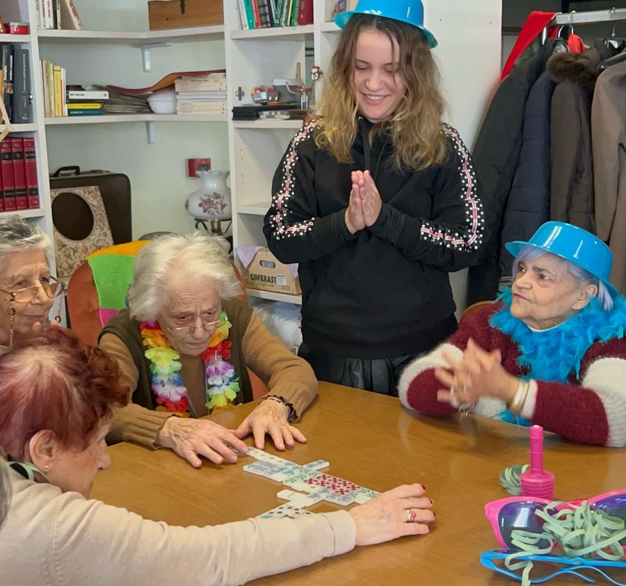 Estudante desenvolve jogos que podem ajudar idosos com demência e Alzheimer Estudante desenvolve jogos que podem ajudar idosos com demência e Alzheimer
