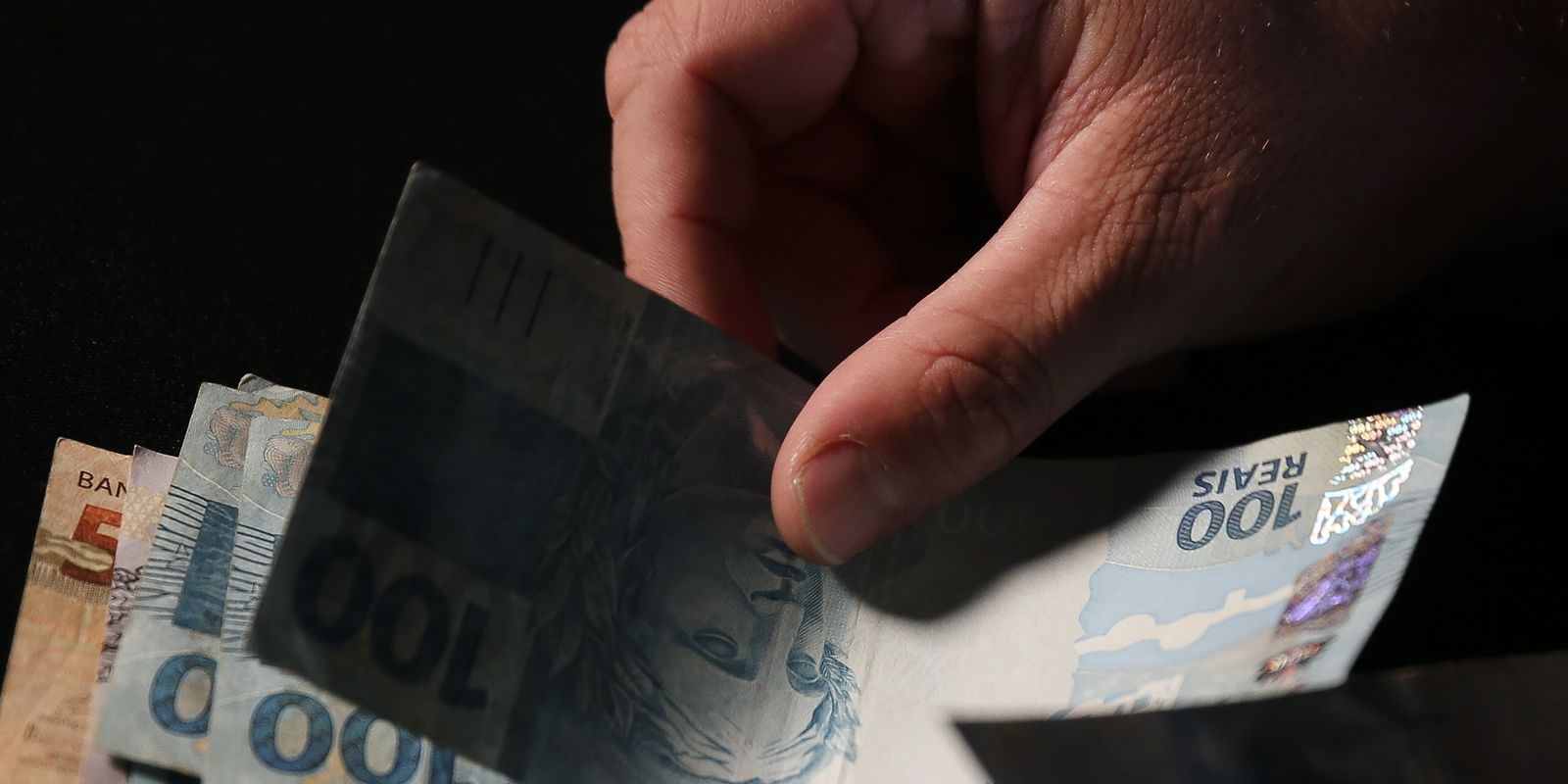 Mercado prevê inflação de 5,24% e PIB de 2,21 em 2025 Mercado prevê inflação de 5,24% e PIB de 2,21 em 2025