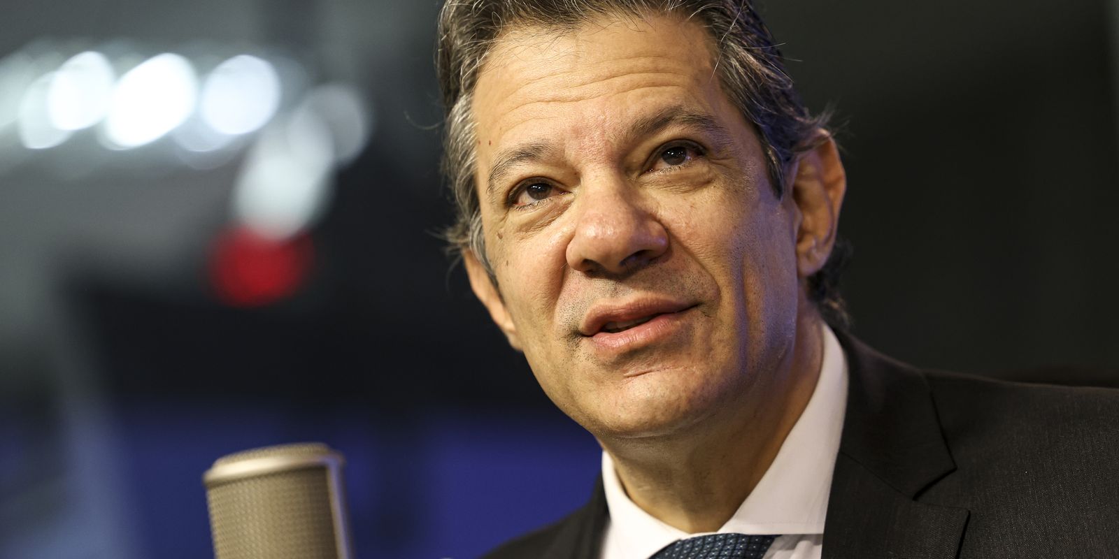 Haddad reúne-se com secretário do Tesouro de Trump em meio a tarifas Haddad reúne-se com secretário do Tesouro de Trump em meio a tarifas
