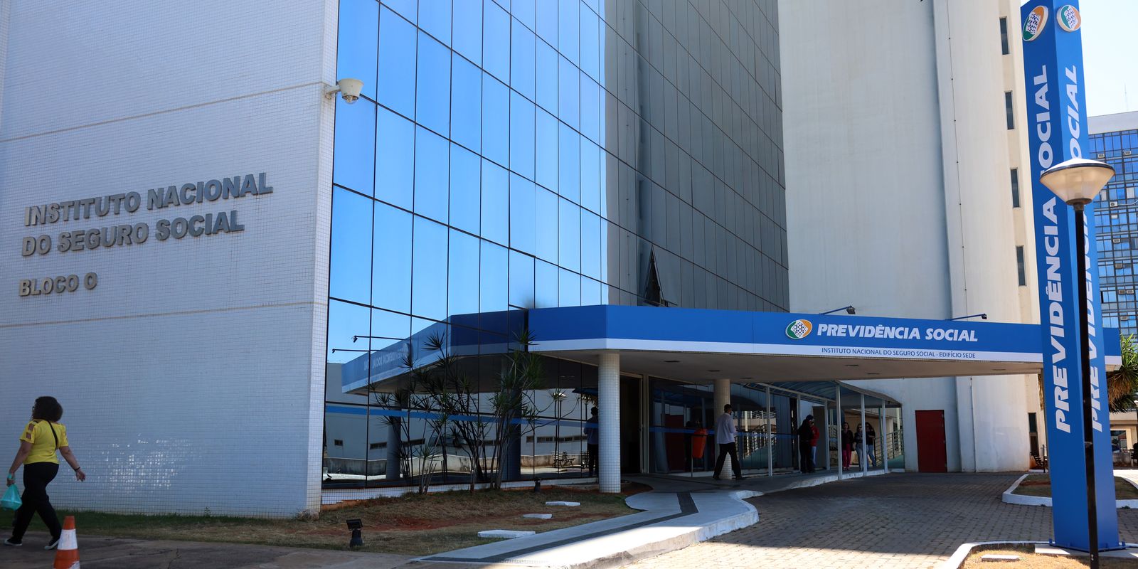 INSS começa a pagar benefícios antecipados nesta quinta INSS começa a pagar benefícios antecipados nesta quinta