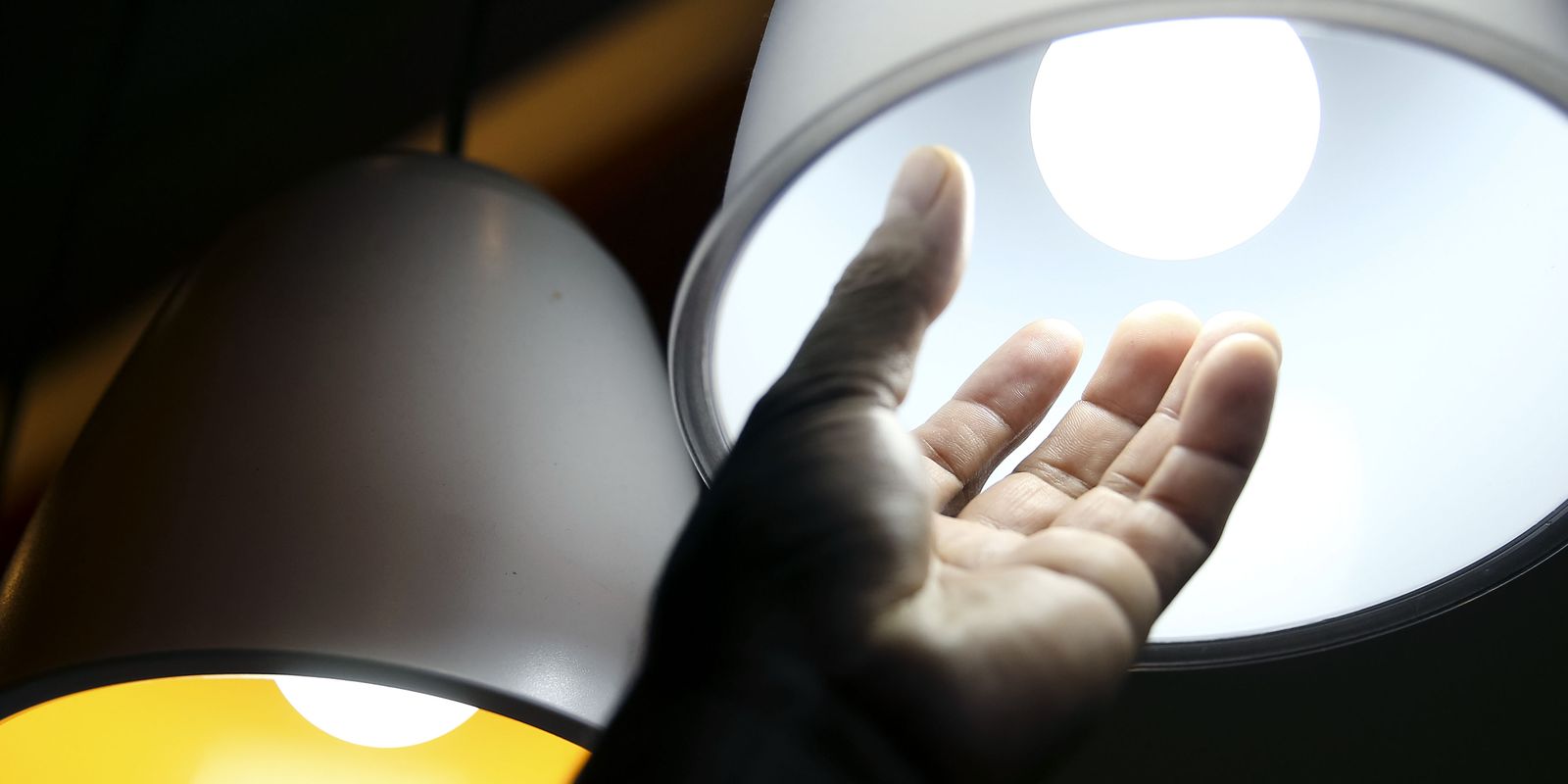 Pressionada pela energia elétrica, inflação de fevereiro fica em 1,31% Pressionada pela energia elétrica, inflação de fevereiro fica em 1,31%