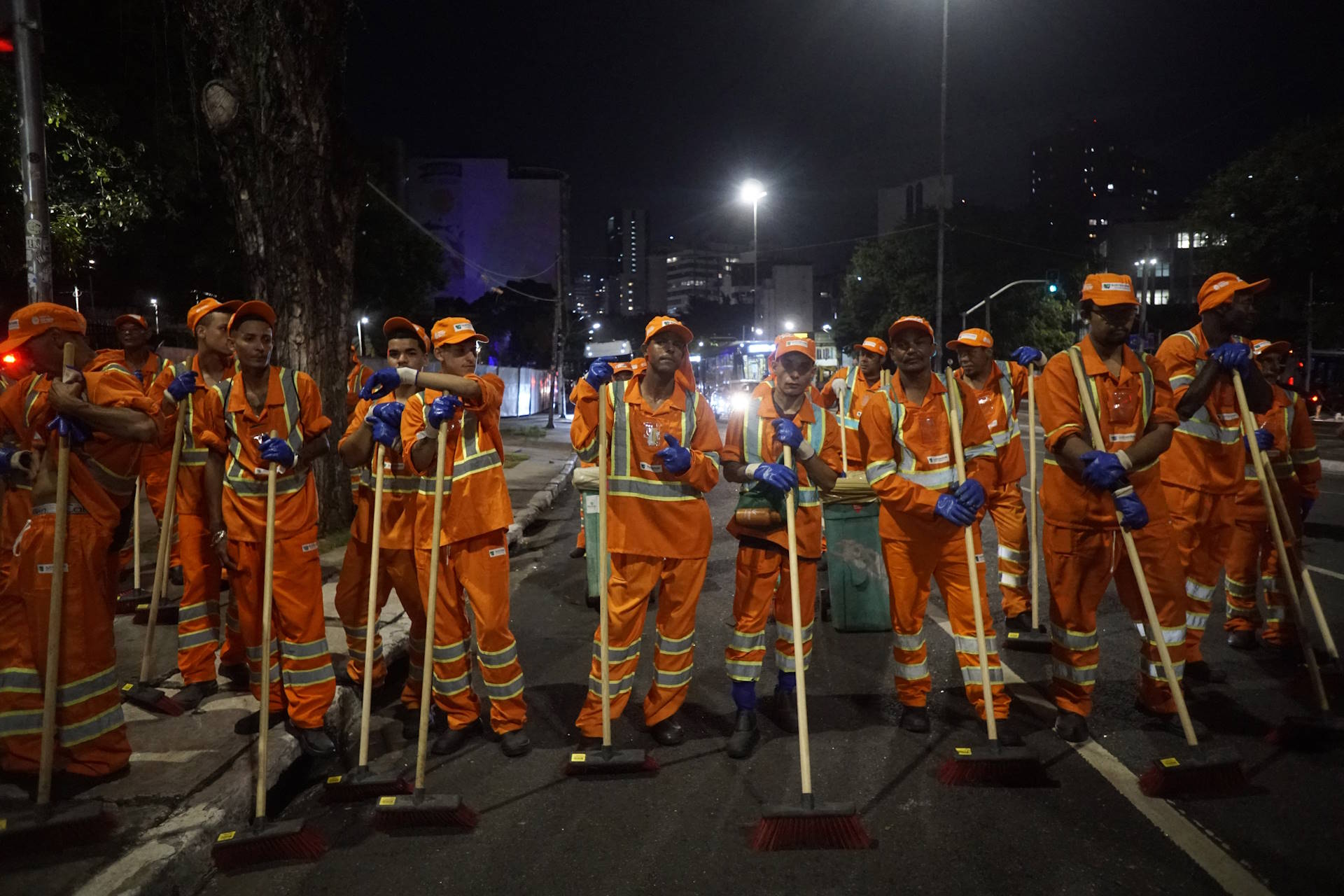 O carnaval não pode continuar a ser a festa do lixo O carnaval não pode continuar a ser a festa do lixo