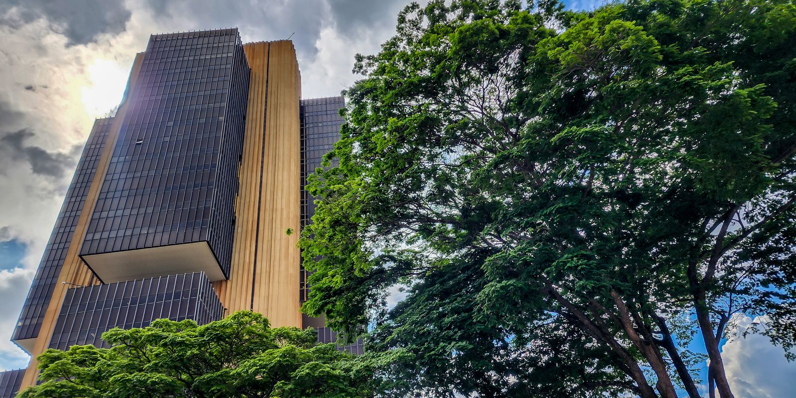 Conselho Monetário aprova moeda dos 60 anos do Banco Central Conselho Monetário aprova moeda dos 60 anos do Banco Central