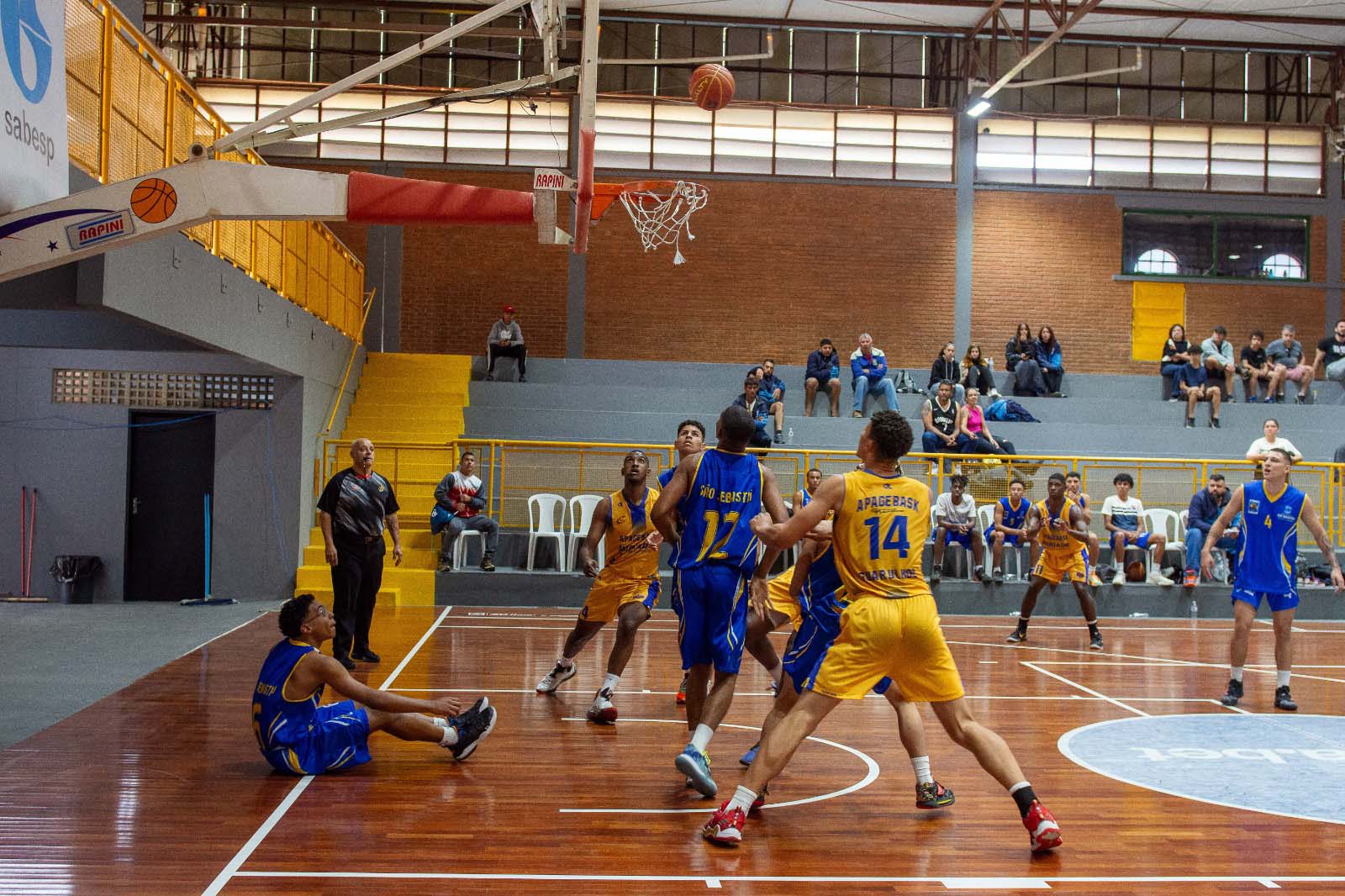 Feriado prolongado terá jogos de futsal e basquete com equipes de Guarulhos Feriado prolongado terá jogos de futsal e basquete com equipes de Guarulhos