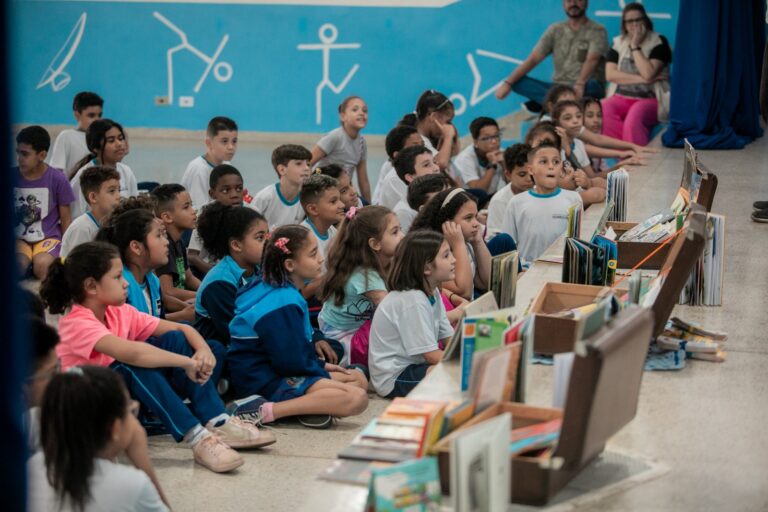 Literatura em Movimento promove atividades de incentivo à leitura