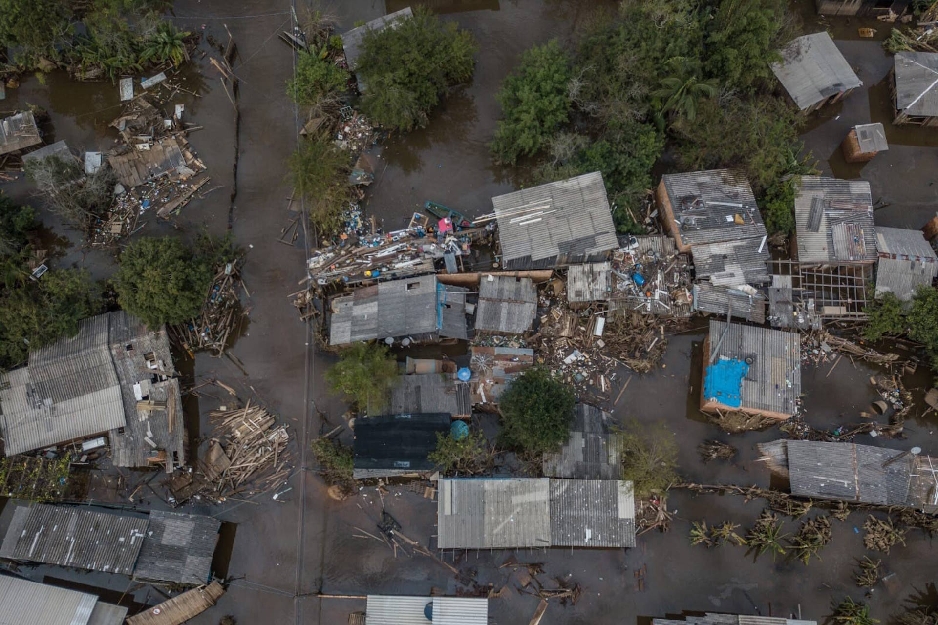 RS ainda vulnerável: reconstrução lenta e ações preventivas adiadas RS ainda vulnerável: reconstrução lenta e ações preventivas adiadas