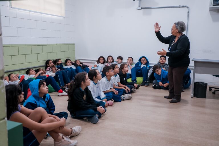 Alunos da EPG Evanira Vieira participam de atividades educativas no Parque Júlio Fracalanza
