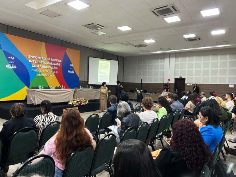 Guarulhos participa da rede de intersetorialidade com a educação em Salvador