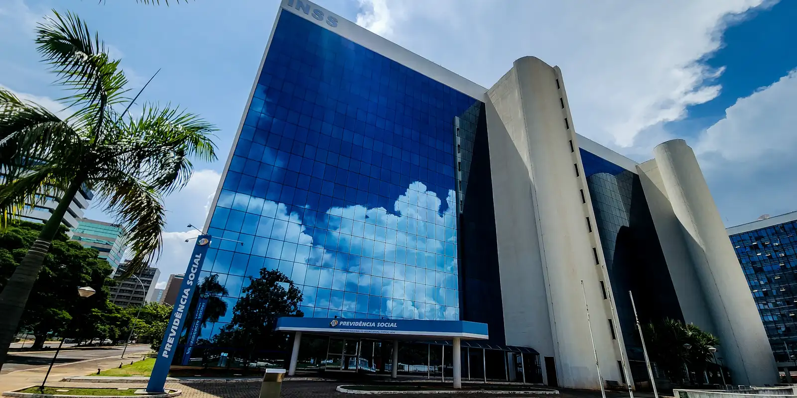 INSS vai devolver R$ 292 milhões a aposentados com descontos ilegais INSS vai devolver R$ 292 milhões a aposentados com descontos ilegais