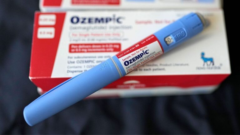 Anvisa emite alerta sobre risco raro de perda de visão ligado ao uso de medicamentos como o Ozempic