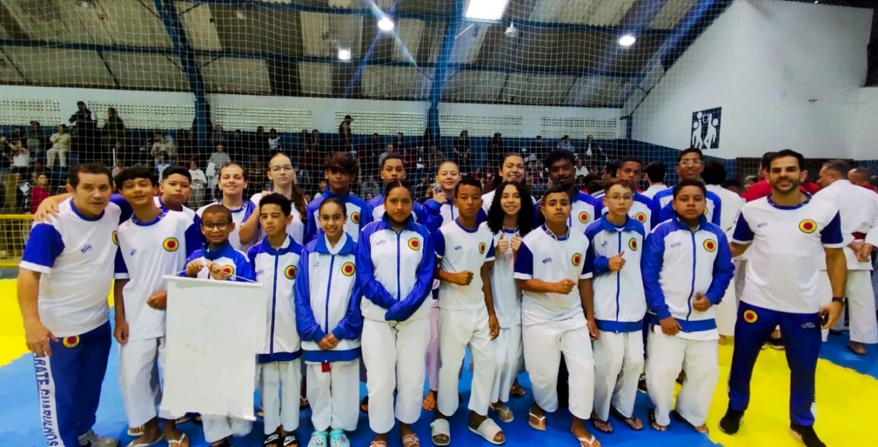 Guarulhos garante 12 medalhas no karatê e vitórias no basquete, vôlei e futsal no fim de semana Guarulhos garante 12 medalhas no karatê e vitórias no basquete, vôlei e futsal no fim de semana